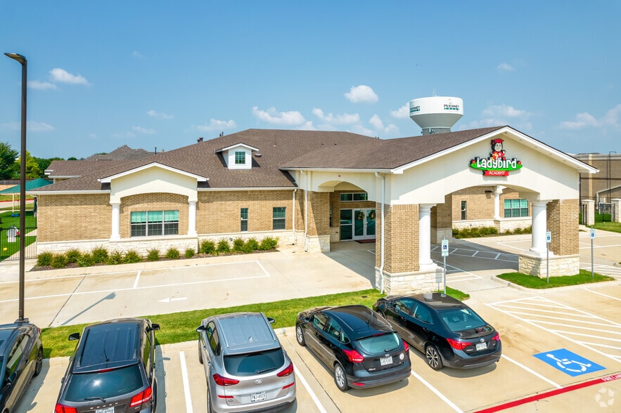 More Photos Of 1922 S Independence Pky, McKinney Daycare Center For Sale