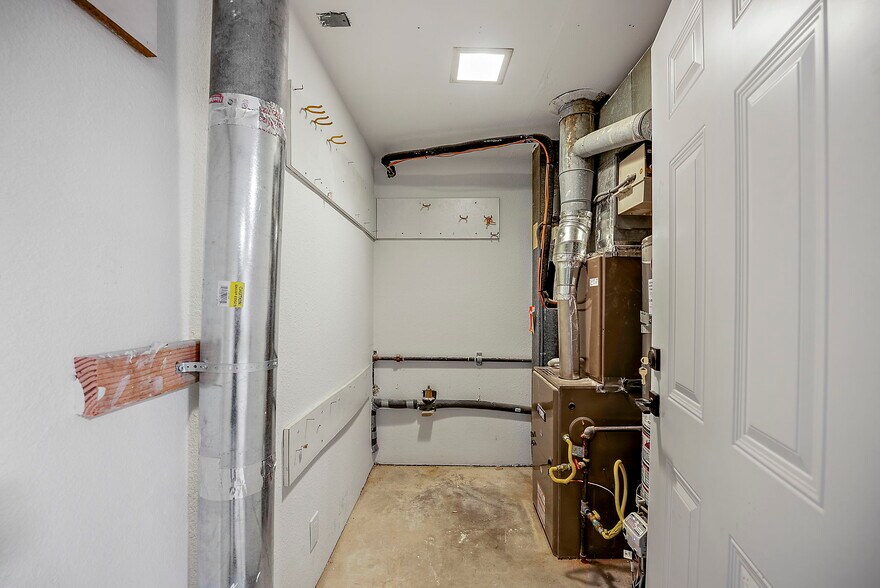 More Photos Of 1415 2nd St SE, Puyallup Assisted Living For Sale