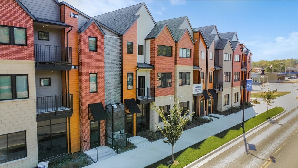 More Photos Of 6115 Nieman Rd, Shawnee Apartments For Sale