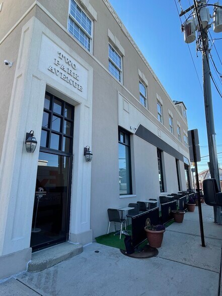 More Photos Of 2 Park Ave, Manhasset Office For Lease