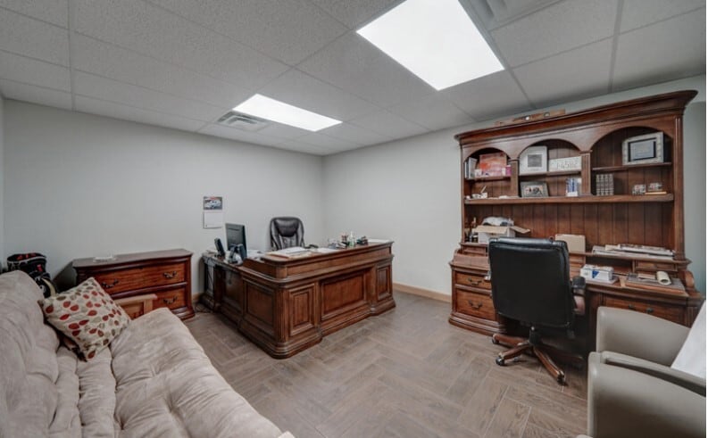 More Photos Of 740 N San Marcos Dr, Apache Junction Office For Sale