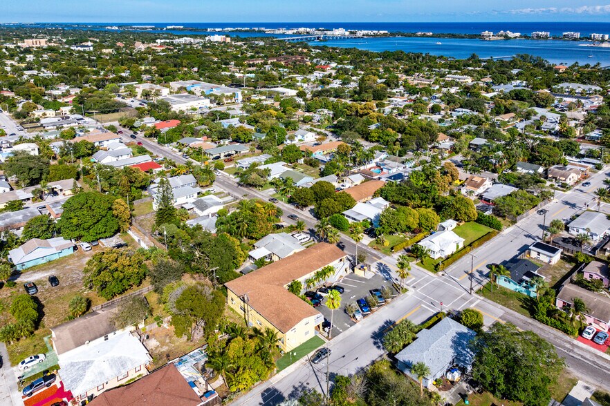 More Photos Of 925 S K St, Lake Worth Apartments For Sale