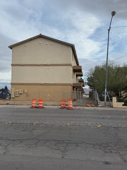 More Photos Of 2301 Seco Adobe Cir, North Las Vegas Apartments For Sale
