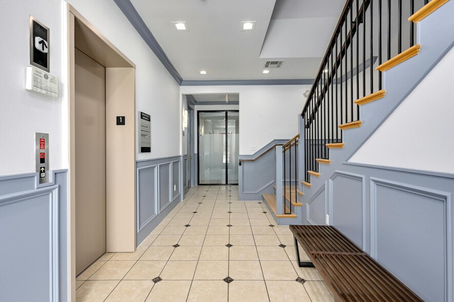 More Photos Of 4601 Spicewood Springs Rd, Austin Office For Sale