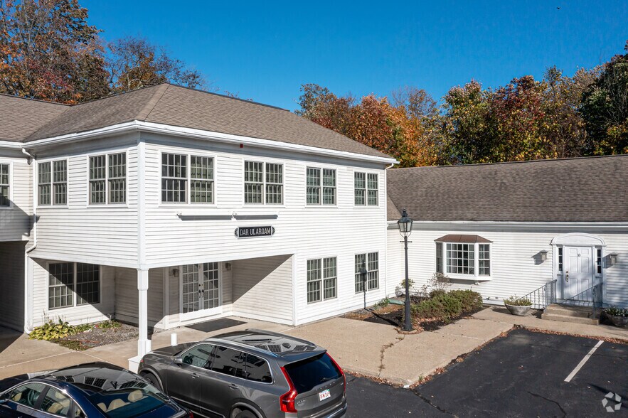 More Photos Of 125 Turnpike Rd, Westborough Office For Lease