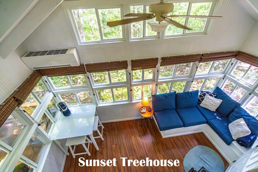 More Photos Of 1185 Highway H Hwy, Hermann Hospitality For Sale