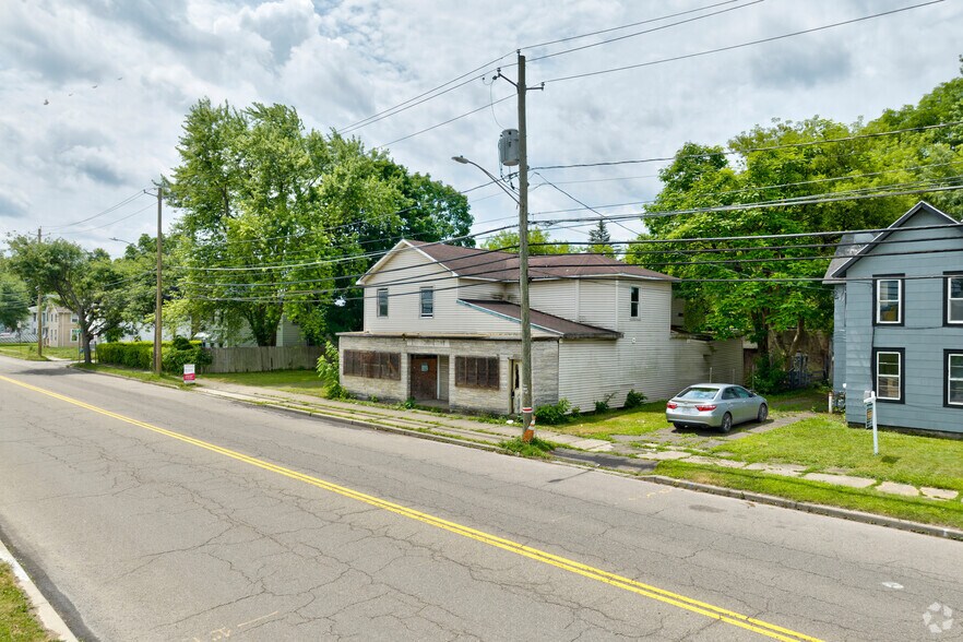 More Photos Of 754 S Main St, Elmira General Retail For Sale