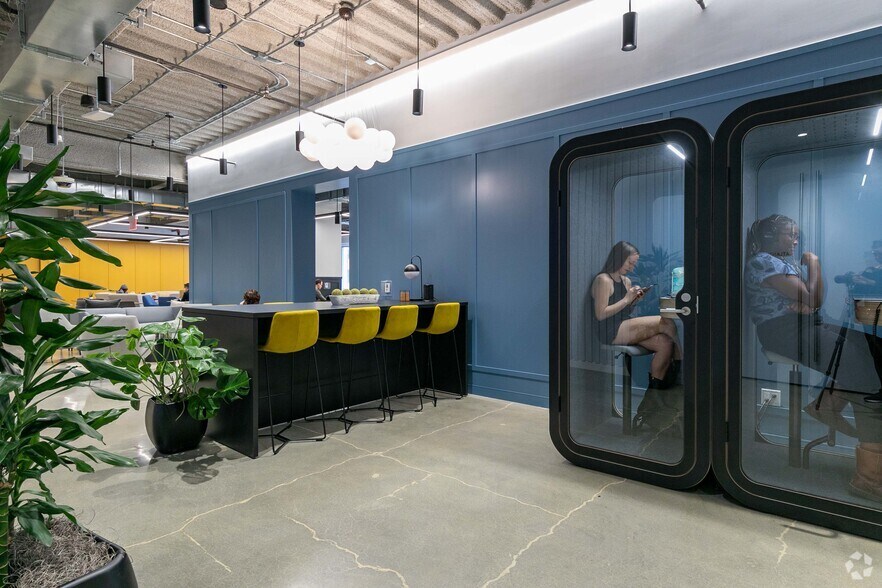 More Photos Of 115 Myrtle Ave, Brooklyn Office For Lease