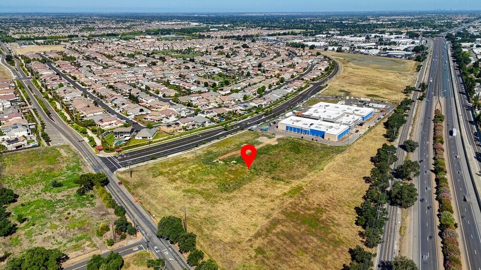 More Photos Of Lotz Pkwy, Elk Grove Land For Sale