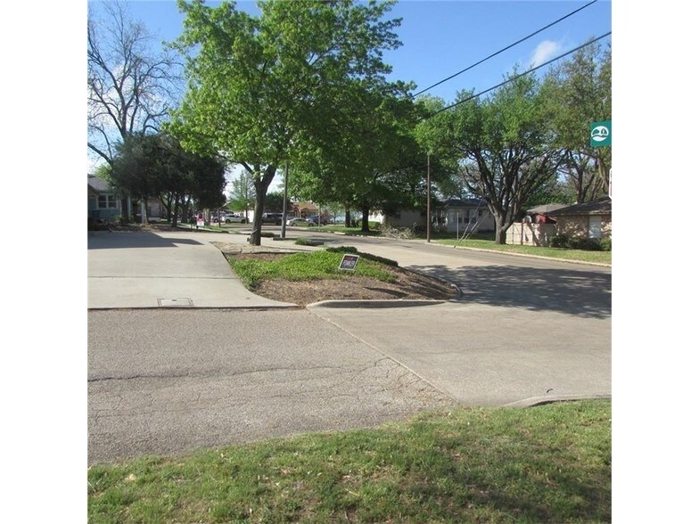 More Photos Of 202 E Interurban St, Rockwall Land For Sale