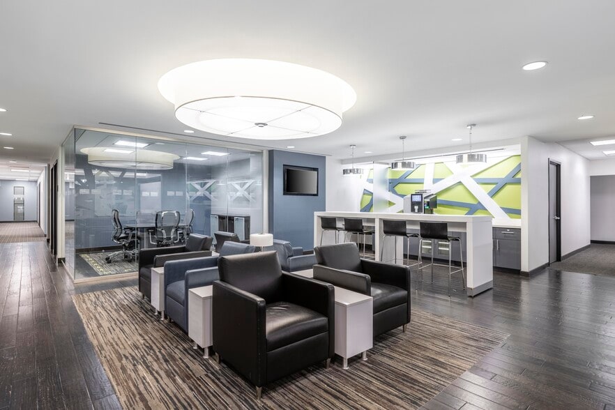 More Photos Of 845 Third Ave, New York Office For Lease