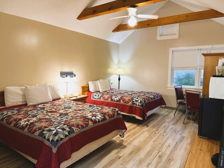 More Photos Of 2439 Old Philadelphia Pike, Lancaster Hotel For Sale