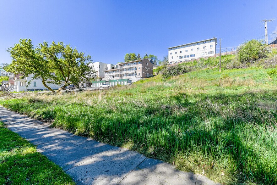 More Photos Of TBD NE Gray Ln, Pullman Land For Sale