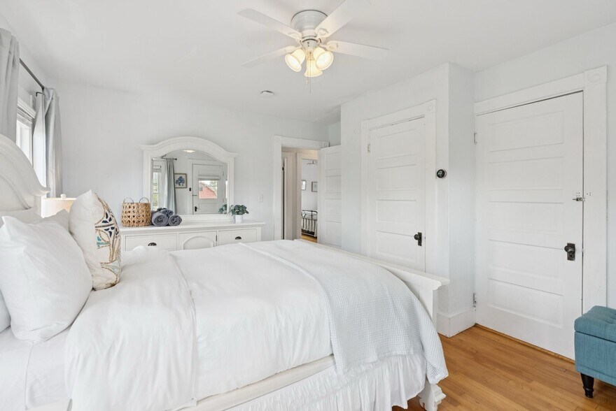 More Photos Of 201 Snowball Hill Rd, New Harbor Hotel For Sale