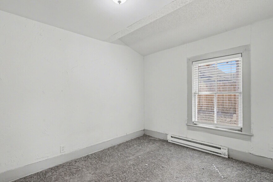 More Photos Of 2201 W Pikes Peak Ave, Colorado Springs Multifamily For Sale