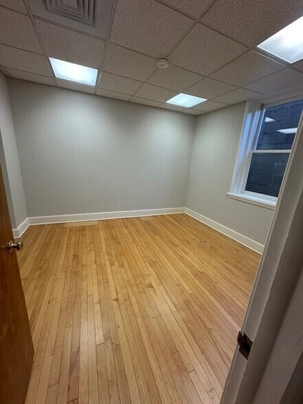 More Photos Of 7-9 Kirby Plz, Mount Kisco Storefront Retail Office For Lease