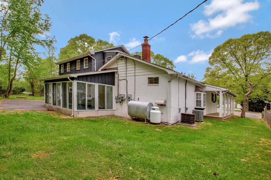 More Photos Of 6285 Shady Side Rd, Shady Side General Retail For Sale