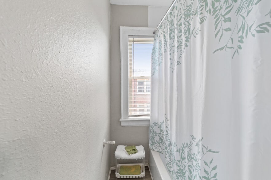 More Photos Of 11118 Clifton Blvd, Cleveland Apartments For Sale