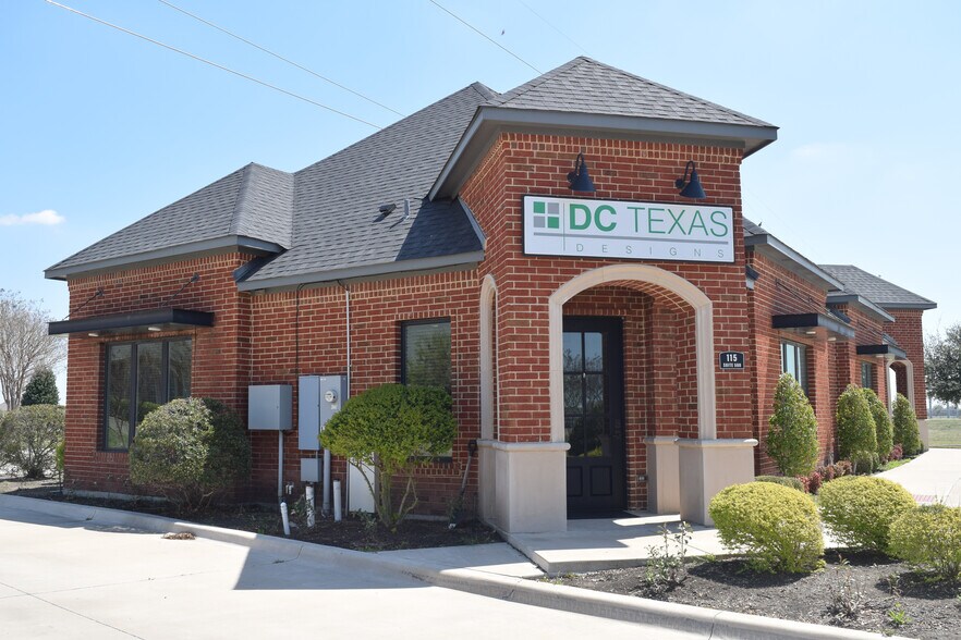 More Photos Of 115 Park Place Blvd, Waxahachie Office For Sale