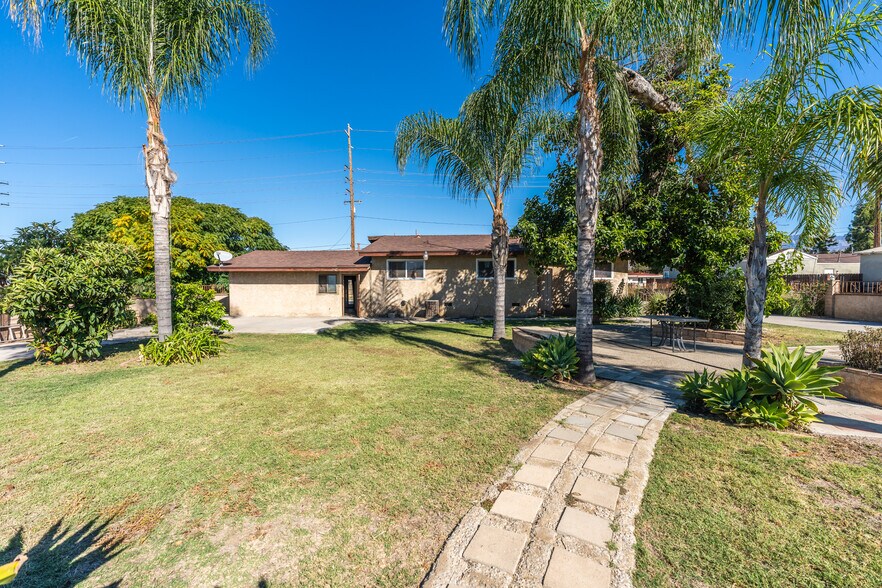 More Photos Of 831 W Lugonia Ave, Redlands Land For Sale