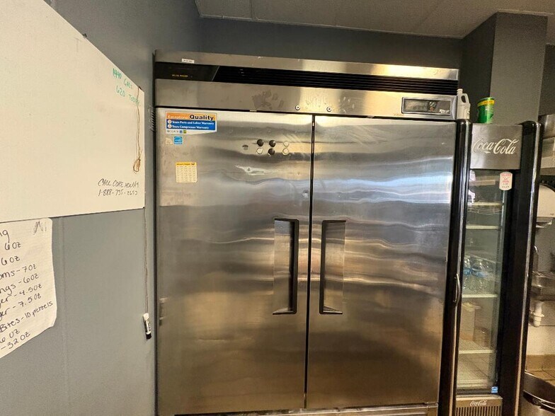 More Photos Of 228 W Broad St, Chesaning Restaurant For Sale