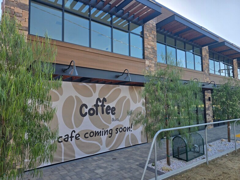 More Photos Of 9668 Sunland Blvd, Shadow Hills Medical For Lease