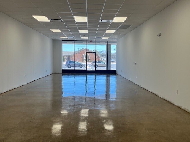 More Photos Of 1245 16th St NE, Hickory Storefront For Sale