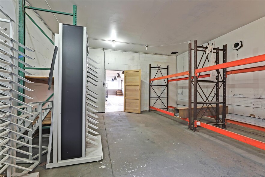 More Photos Of 14 E Lake Ave, Watsonville Storefront For Sale