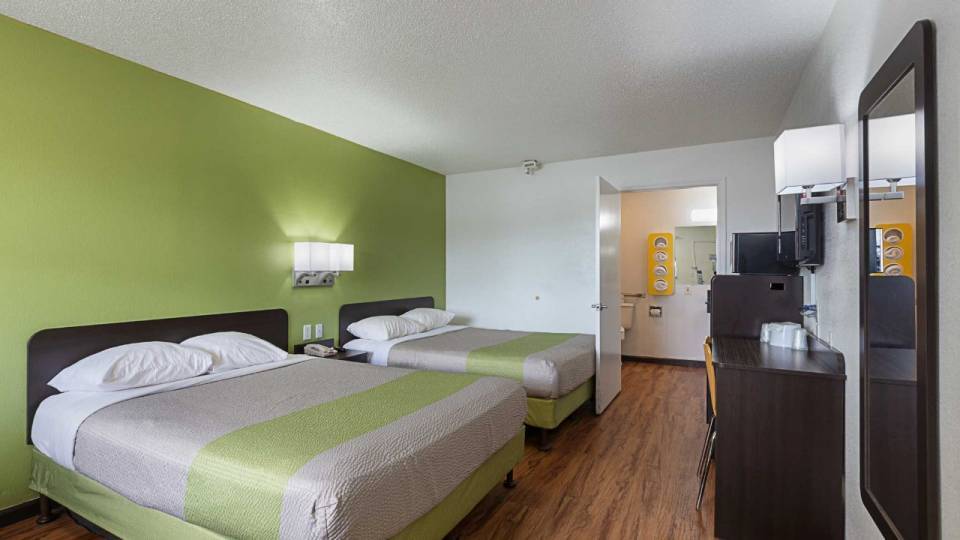 More Photos Of 7707 Lee Hwy, Chattanooga Hotel For Sale