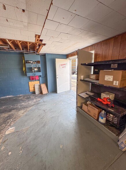 More Photos Of 113 Main St S, Stewartville Storefront For Lease