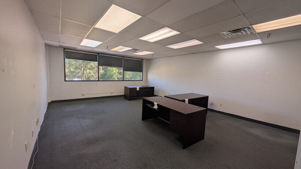 More Photos Of 1320 State Route 23, Wayne Storefront Retail Office For Lease