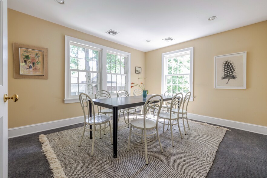 More Photos Of 16 Hudson St, Kinderhook Storefront Retail Residential For Lease