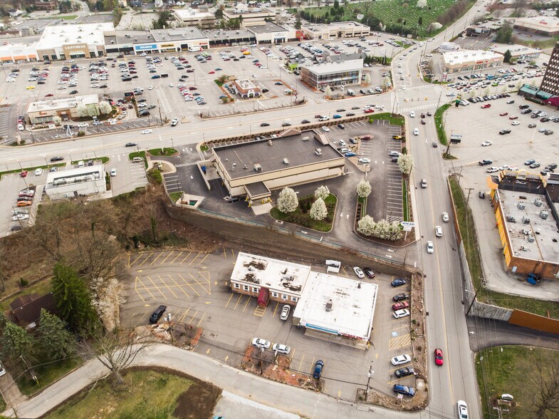 More Photos Of 218 Center Rd, Monroeville Freestanding For Lease