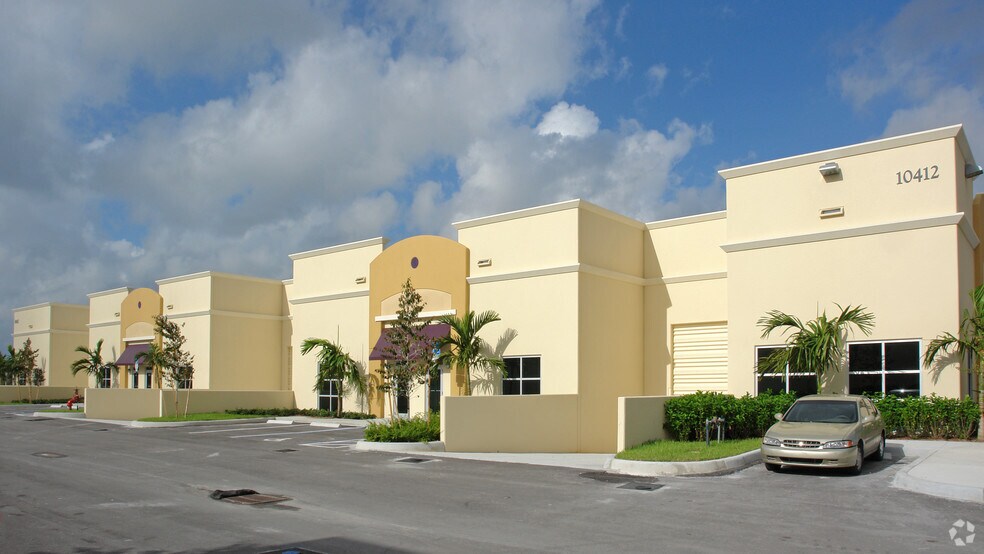 More Photos Of 10412 W State Road 84, Fort Lauderdale Warehouse For Lease