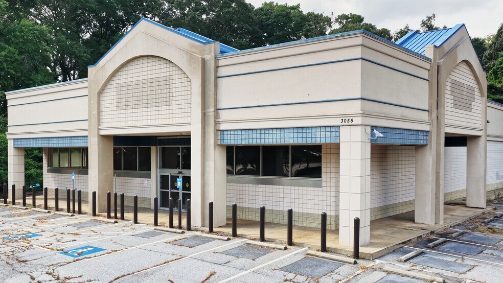Primary Photo Of 3059 Washington Rd, East Point Freestanding For Sale
