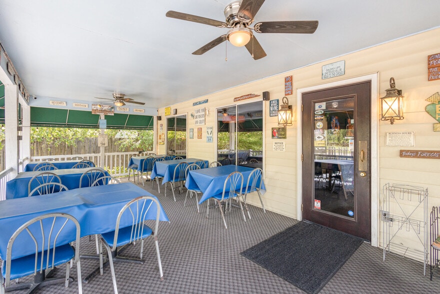 More Photos Of 15220 Kings Hwy, Montross Restaurant For Sale