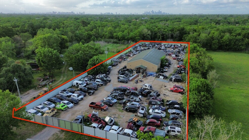 More Photos Of 5305 S Acres Dr, Houston Showroom For Sale