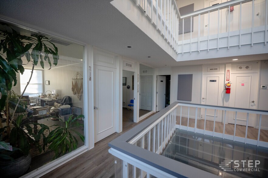 More Photos Of 1901 Kipling St, Lakewood Office For Sale