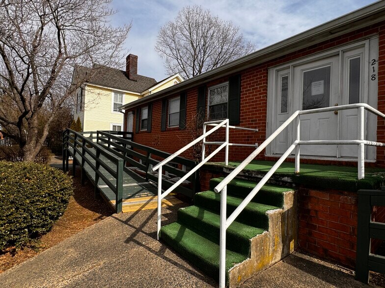 More Photos Of 218 Ridge St, Charlottesville Specialty For Sale