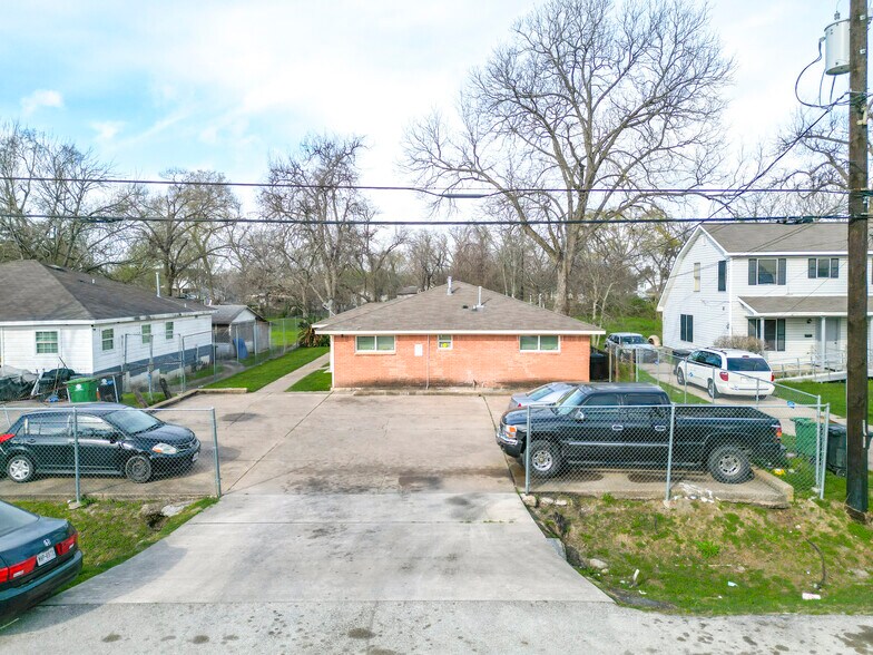 More Photos Of 4905 Kashmere St, Houston Apartments For Sale