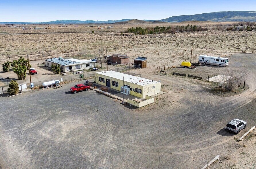 More Photos Of 1375 E Fir St, Silver Springs Convenience Store For Sale