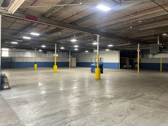 More Photos Of 95 Grand Ave, Pawtucket Manufacturing For Lease
