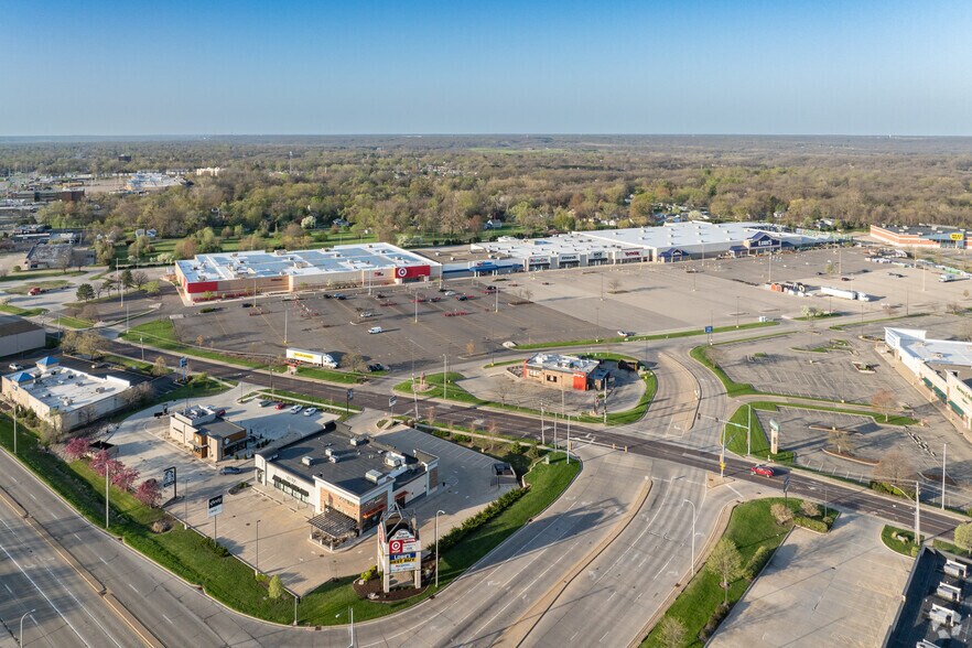 More Photos Of 5001 N Big Hollow Rd, Peoria Unknown For Lease