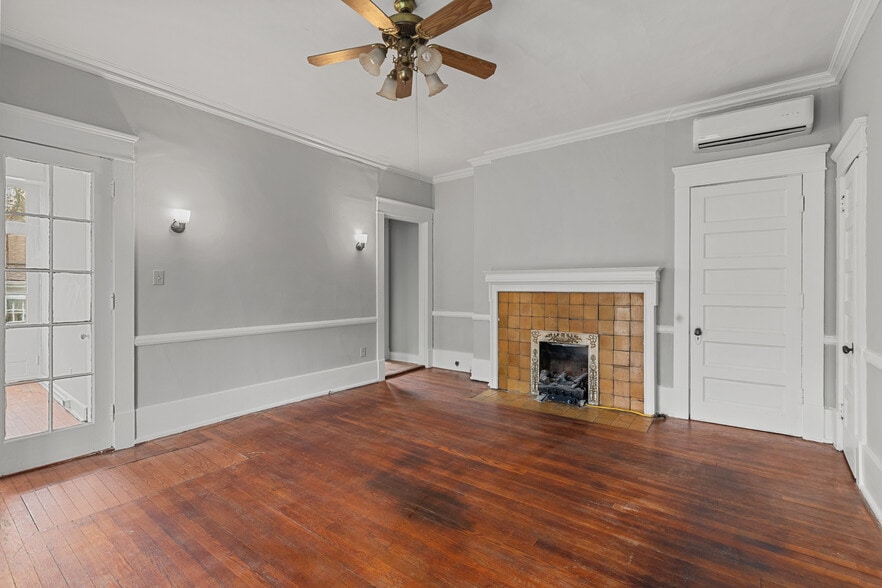 More Photos Of 514 Wapping St, Frankfort Apartments For Sale
