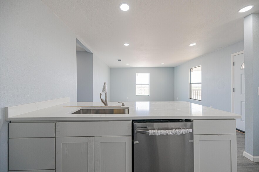 More Photos Of 241 Bass St, Odessa Land For Sale