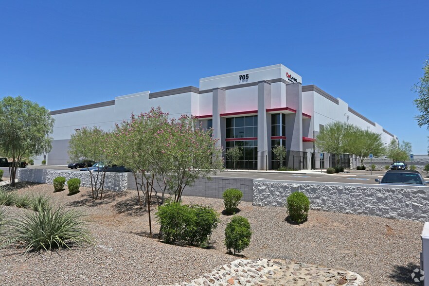 More Photos Of 705 S 94th Ave, Tolleson Distribution For Lease