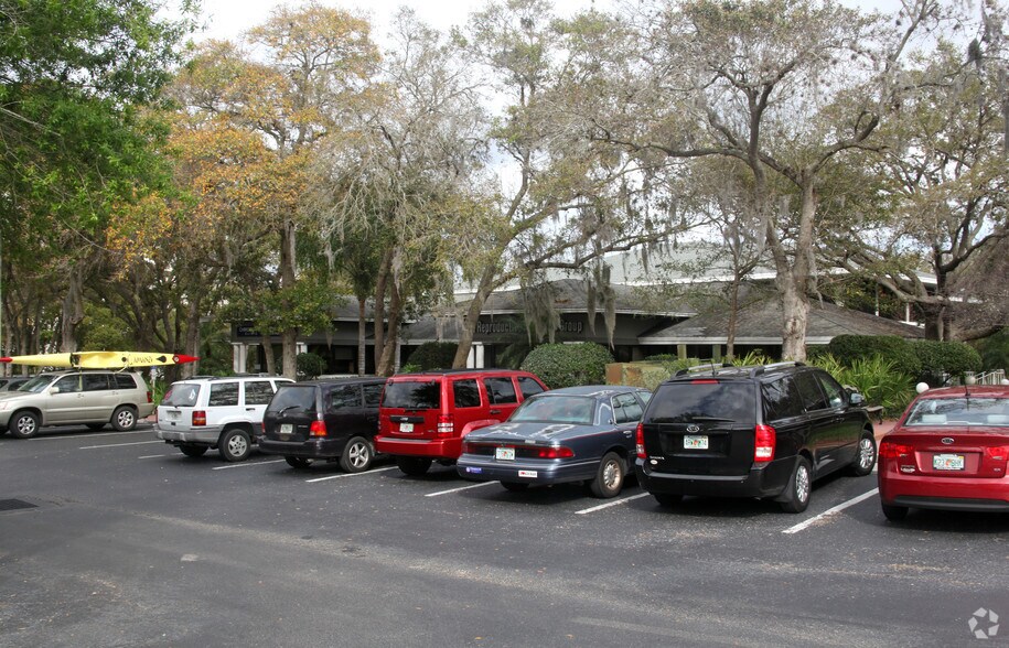 More Photos Of 3165 McMullen Booth Rd, Clearwater Office For Lease