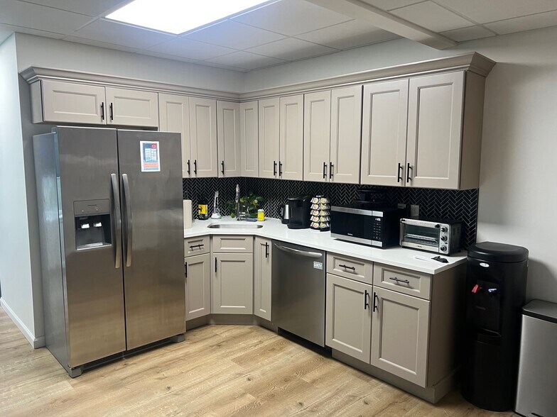 More Photos Of 1136 US Highway 22, Mountainside Loft Creative Space For Lease