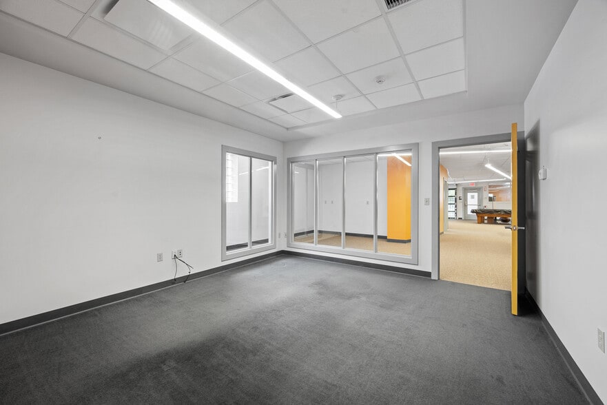 More Photos Of 606 Washington Ave, Bridgeville Loft Creative Space For Lease