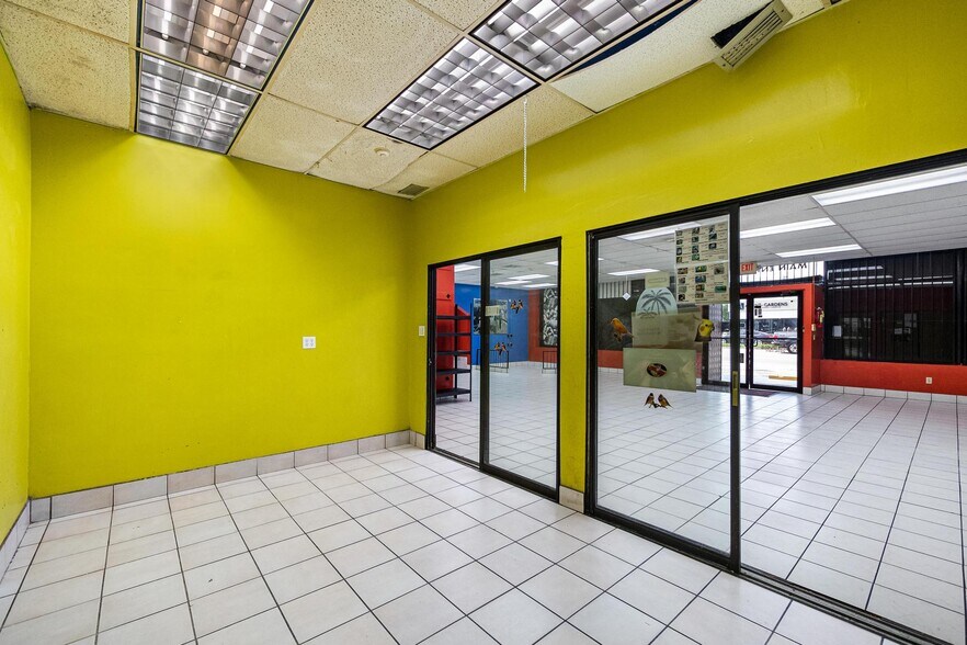 More Photos Of 7201 Bird Rd, Miami Storefront For Sale